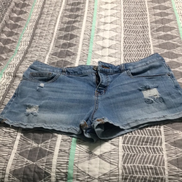 Victoria's Secret Pants - Victoria Secret boyfriend shorts